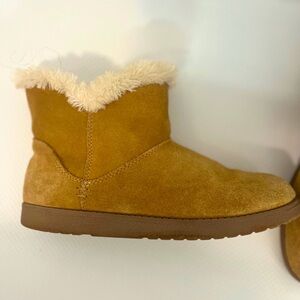 Trendy Women's Cozy Mid Shearling Style Boots - Tan Size 9